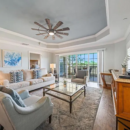 Centre Court Seagrove Villa